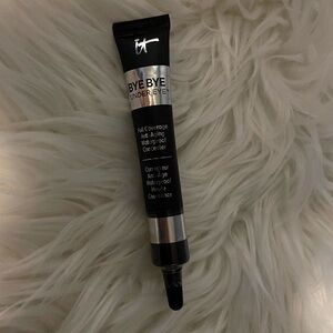 ⭐️TAKE 50% OFF⭐️ NWT IT Cosmetics bye bye under eye concealer